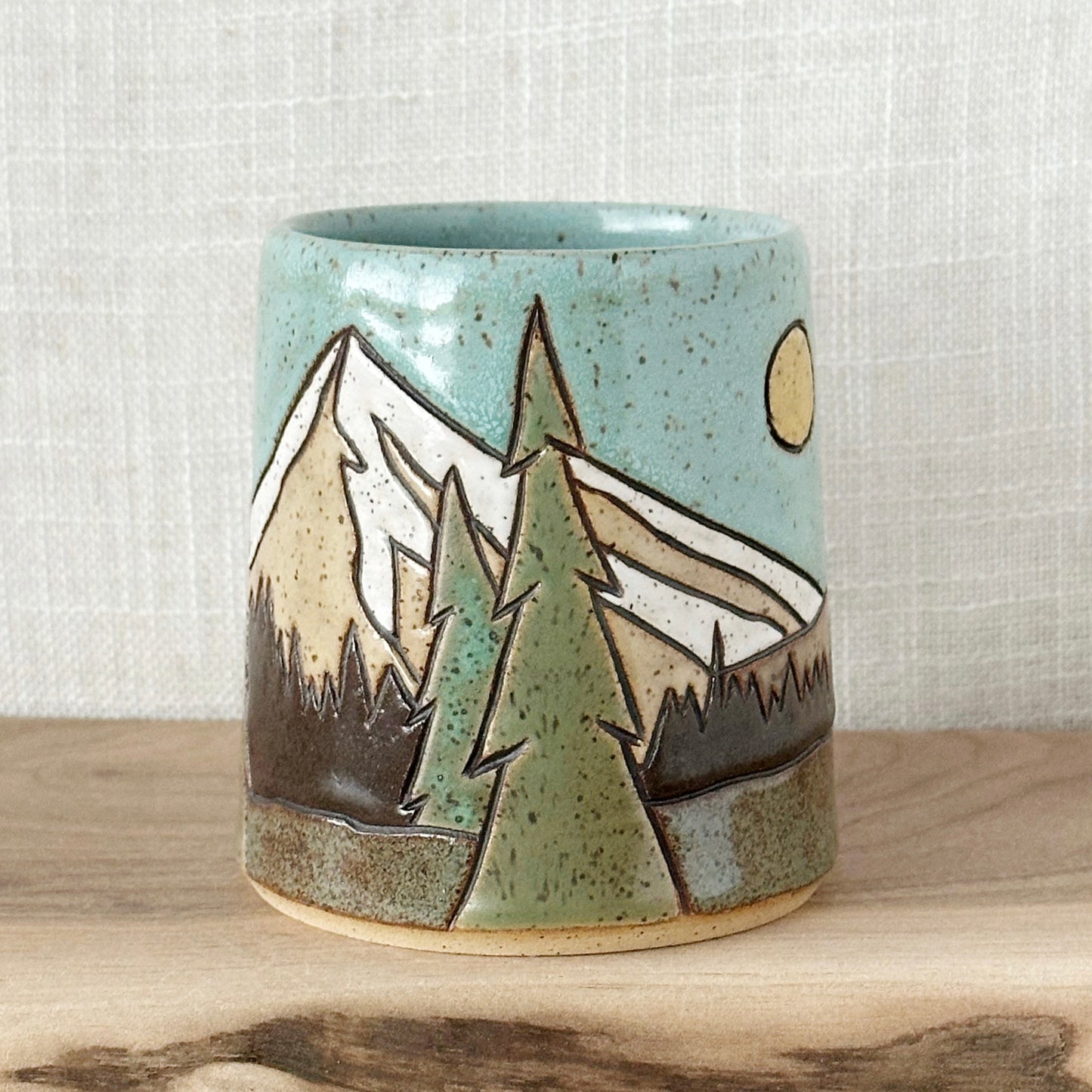Fox mug, no. 10 - right orientation (13 oz)