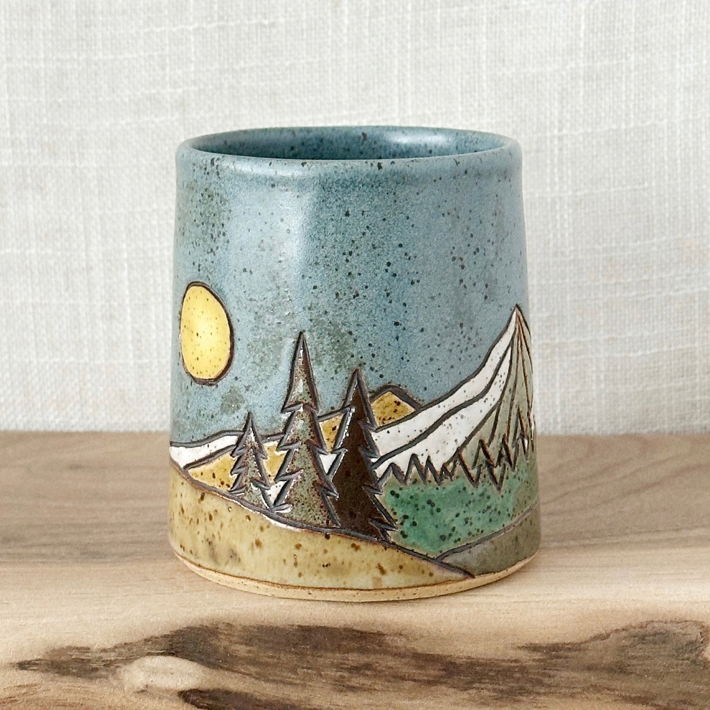Fox mug, no. 5 - left orientation (10 oz)