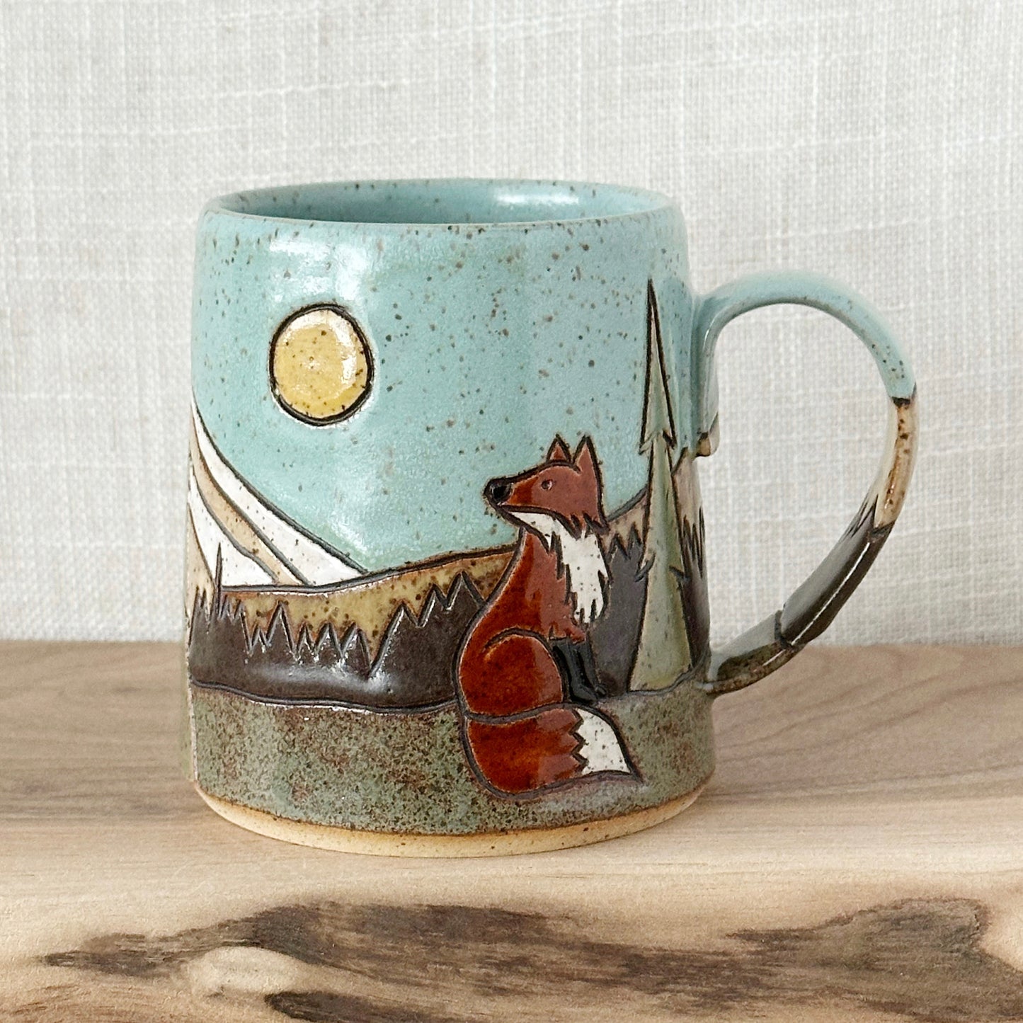 Fox mug, no. 10 - right orientation (13 oz)