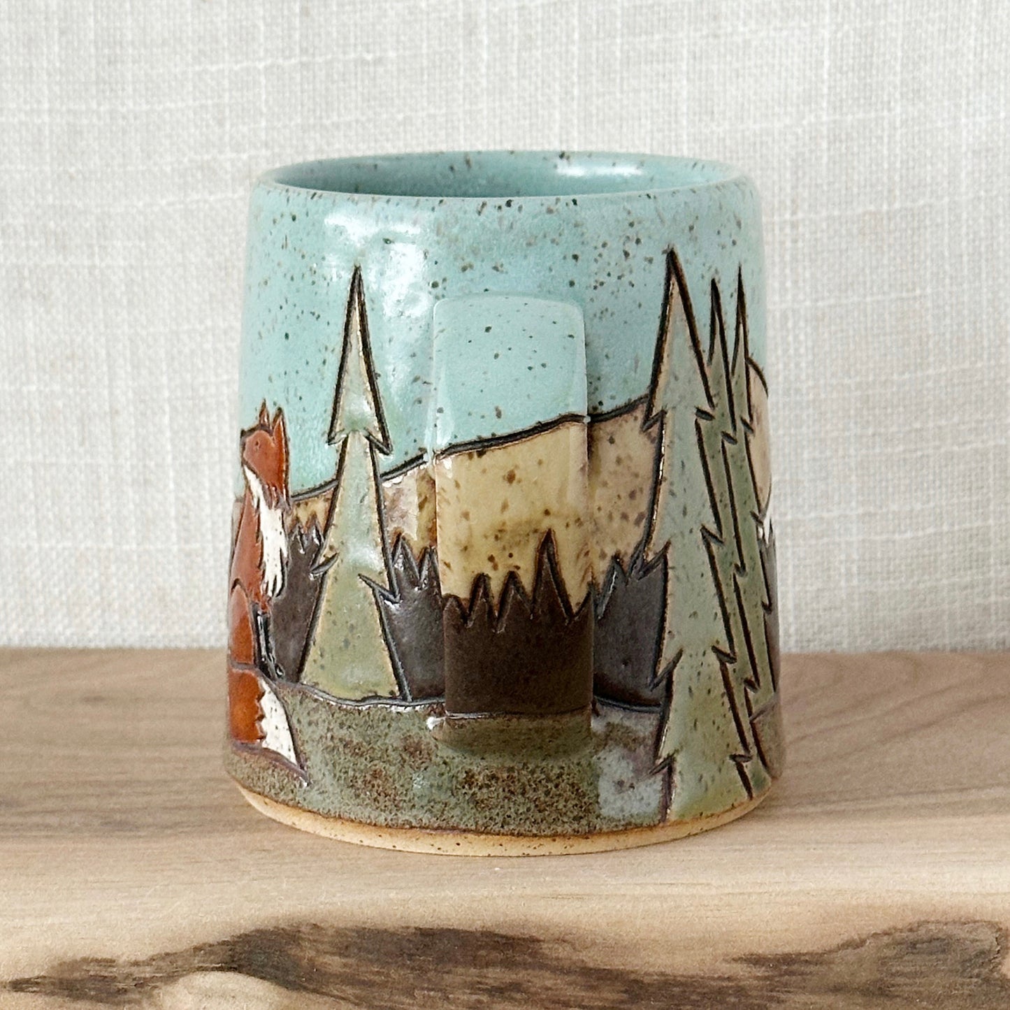 Fox mug, no. 10 - right orientation (13 oz)
