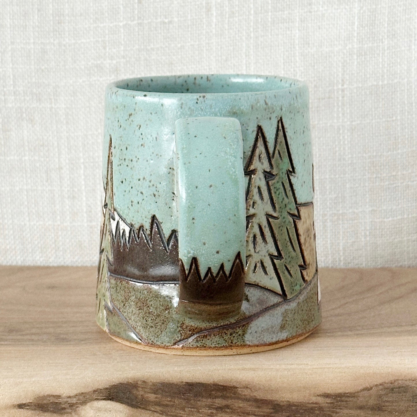 Fox mug, no. 10 - left orientation (12 oz)