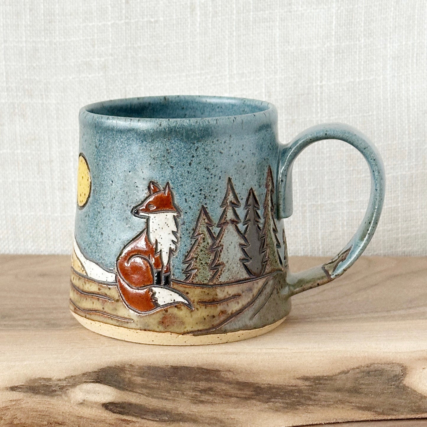 Fox mug, no. 5 - right orientation (10 oz)