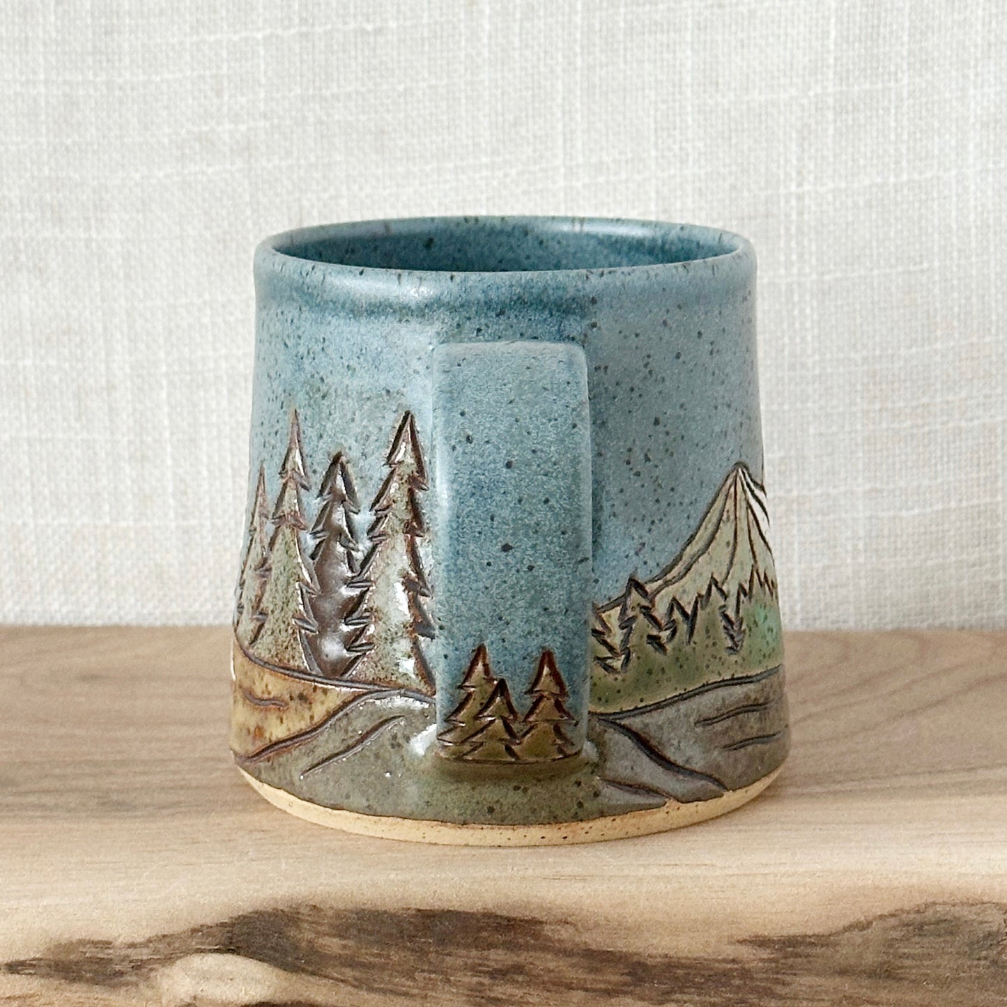 Fox mug, no. 5 - right orientation (10 oz)
