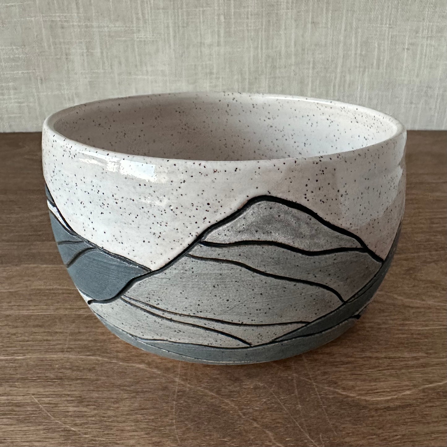 mountain bowl no. 1 (five trees)
